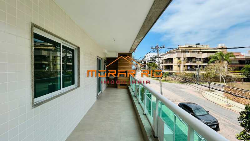 3c048829-3e97-43e4-abac-99e8fb - 1