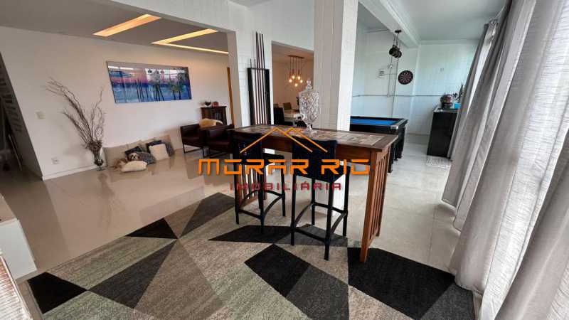 adbeb7c0-b703-4125-a231-40a411 - 9