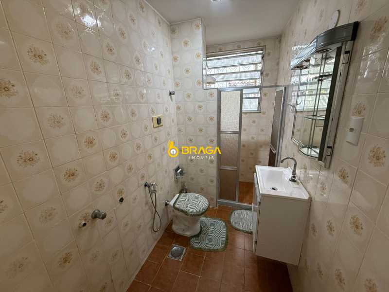 WhatsApp Image 2025-10-15 at 1 - 6