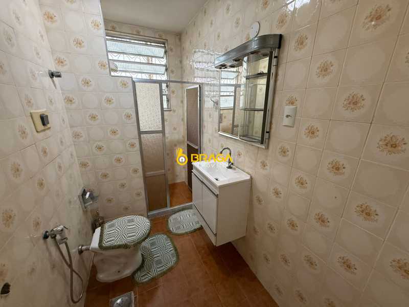 WhatsApp Image 2025-10-15 at 1 - 7