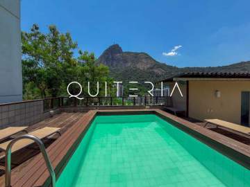 Casa Linear de Luxo Reformada com Piscina 5 Quartos 2 Vagas 560 m² - MQCN50006