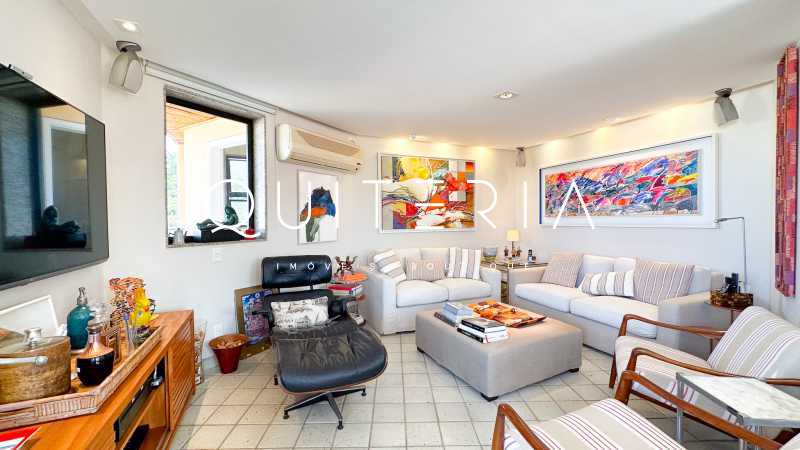 FullSizeRender-7 - 5