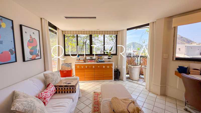 FullSizeRender-25 - 12