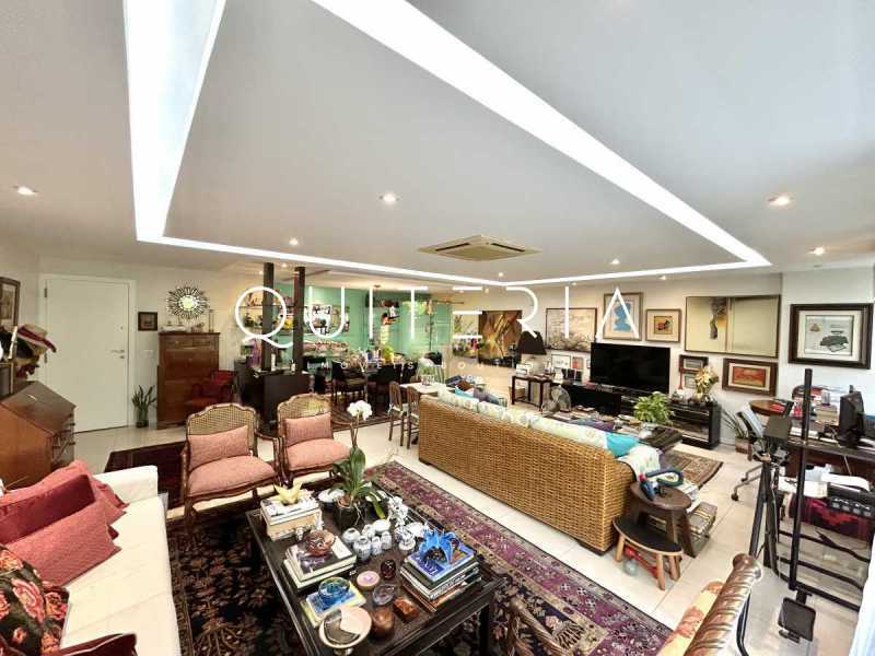 1774_G1699649151 - 6
