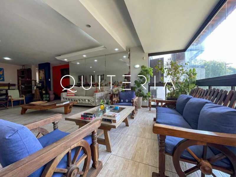 1798_G1691433530 - 2