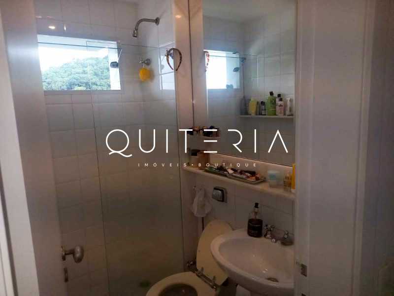 2230_G1696943149 - 4