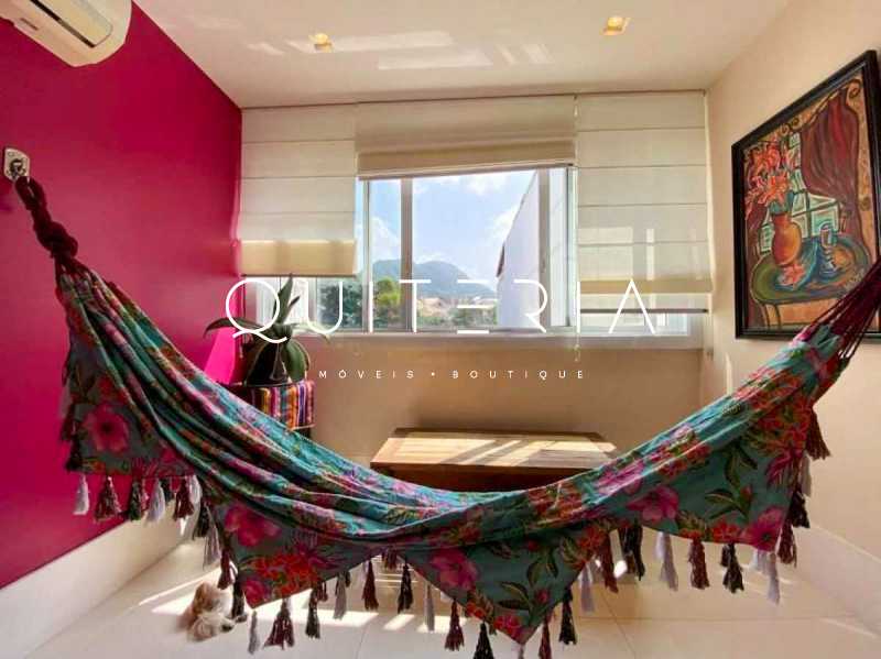 2250_G1697476832 - 6