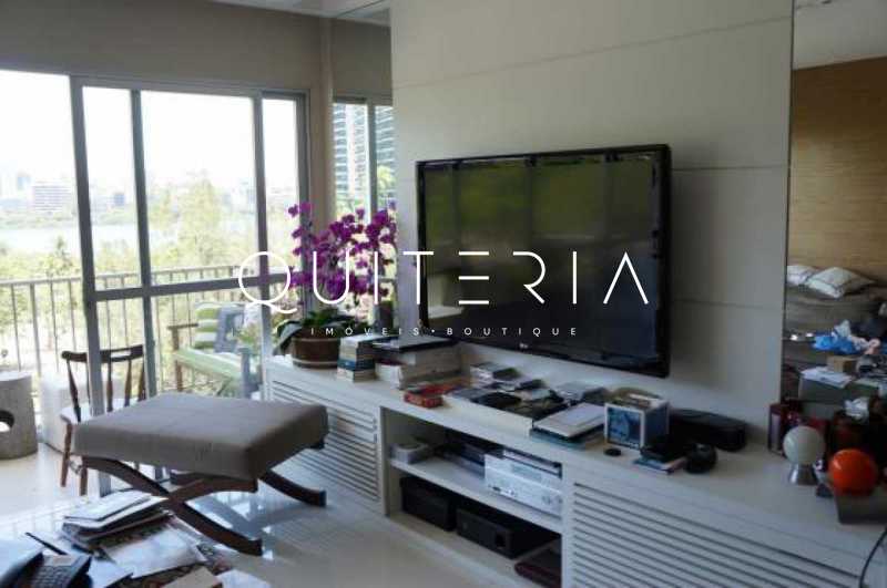 2686_G1704900970 - 4