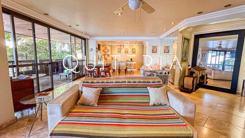 APARTAMENTO À VENDA URCA - 11