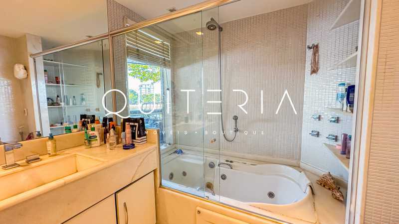 APARTAMENTO À VENDA URCA - 24