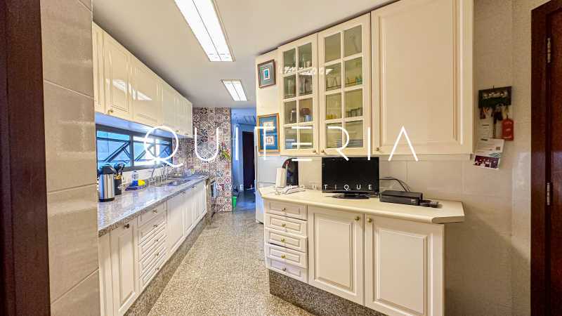 APARTAMENTO À VENDA URCA - 25