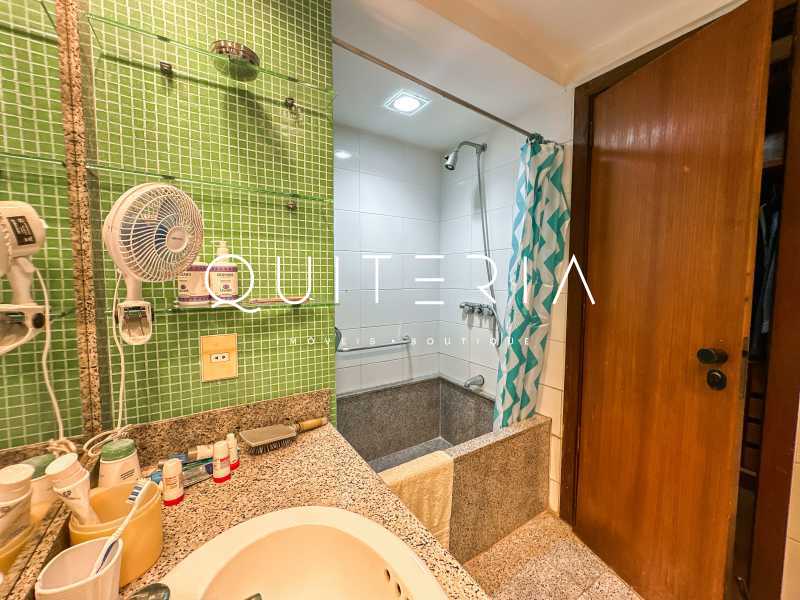LICO30246-80 - 15