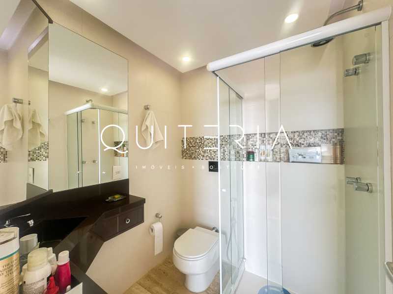 LICO30246-42 - 10
