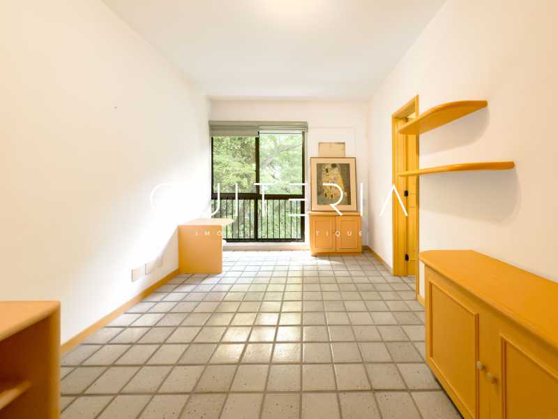 img-13 - 15