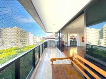 Ótima localização - Apartamento com Varanda e Vista Panorâmica para Venda no Leblon Rua General Artigas com 233m² 4 Quartos 4 Vagas - MQAP40787