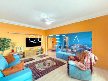 Imperdível - Av. Atlântica, Posto 4 da Praia de Copacabana Apartamento com 180m² 2 Suítes 2 Vagas Portaria 24hs - MQAP20424