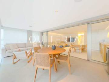 Apartamento reformado na praia do Leblon com 3 suítes - MQAP31558