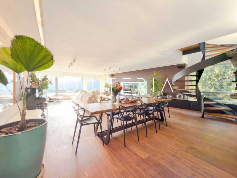 Conheça cobertura venda lagoa do imóvel - Cobertura duplex à venda totalmente reformada Sacopã Lagoa Fonte da Saudade original 3 quartos atual 2 suítes piscina sauna espaço gourmet 3 vagas - MQCO30309 - 12 cobertura venda lagoa - 12