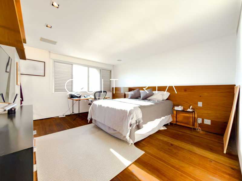 Conheça cobertura venda lagoa do imóvel - Cobertura duplex à venda totalmente reformada Sacopã Lagoa Fonte da Saudade original 3 quartos atual 2 suítes piscina sauna espaço gourmet 3 vagas - MQCO30309 - 19 cobertura venda lagoa - 19