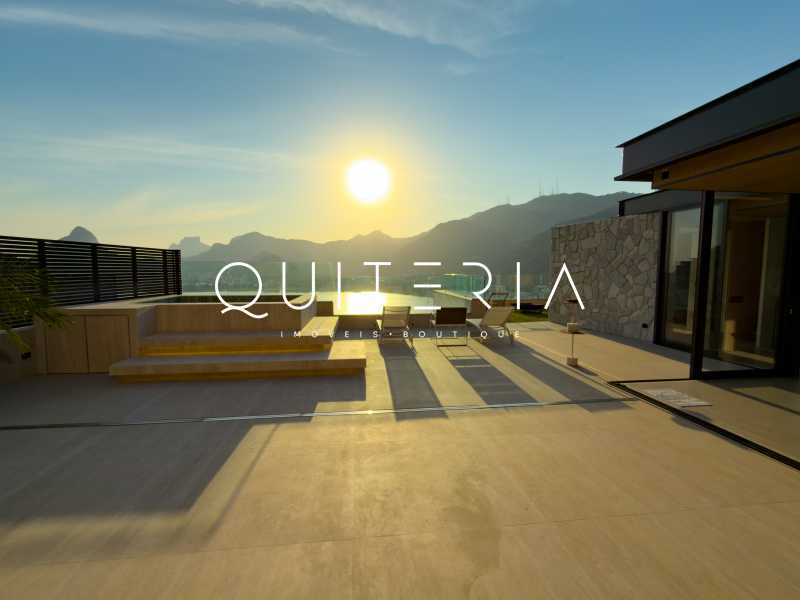 Conheça cobertura venda lagoa do imóvel - Cobertura duplex à venda totalmente reformada Sacopã Lagoa Fonte da Saudade original 3 quartos atual 2 suítes piscina sauna espaço gourmet 3 vagas - MQCO30309 - 4 cobertura venda lagoa - 4