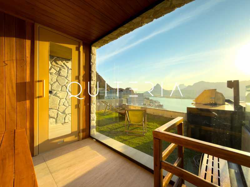 Conheça cobertura venda lagoa do imóvel - Cobertura duplex à venda totalmente reformada Sacopã Lagoa Fonte da Saudade original 3 quartos atual 2 suítes piscina sauna espaço gourmet 3 vagas - MQCO30309 - 6 cobertura venda lagoa - 6