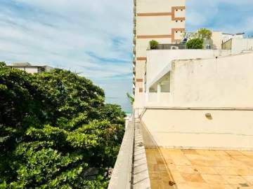 Cobertura linear à venda Ipanema quadra da praia 4 quartos com suíte e 2 vagas - MQCO40265