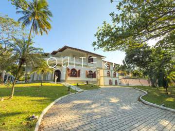 Casa Triplex em Condomínio Residencial na Barra da Tijuca 11 suítes - MQCN110002