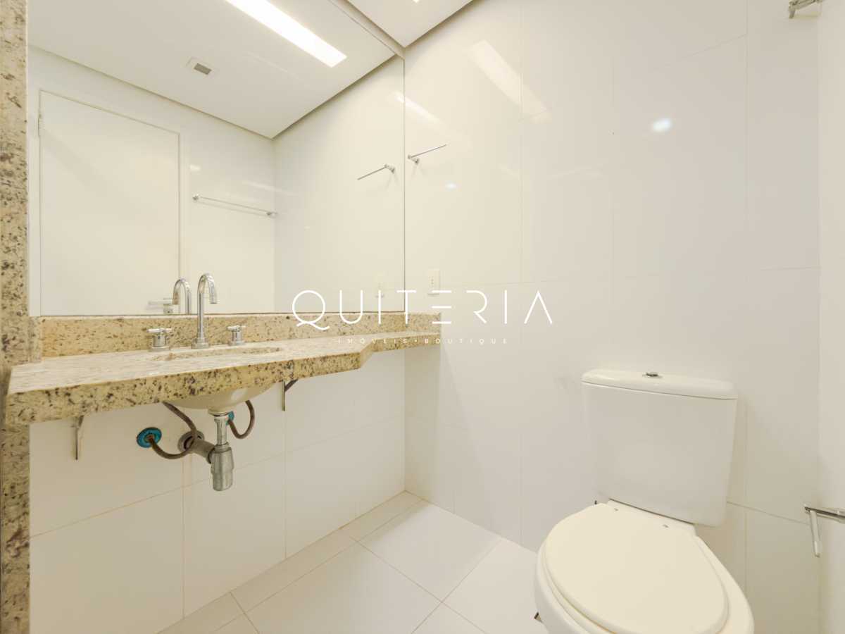  4 QUARTOS 2 VAGAS BARRA - 24