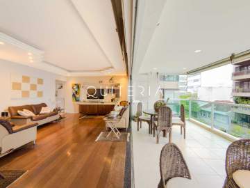 Apartamento à venda com 153 m² na quadra da praia do Leblon, com 3 quartos, varandão e 2 vagas - MQAP31619 Apartamento à venda com 153 m² na quadra da praia do Leblon, com 3 quartos, varandão e 2 vagas - MQAP31619