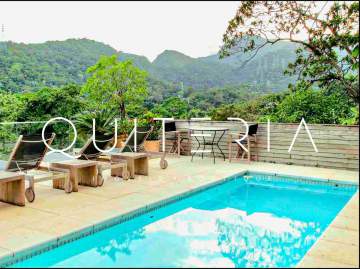 Ótima localização - Casa de Luxo para venda no Jardim Botânico - Rua Fernando Magalhães com 860m² 4 Quartos 4 Vagas Piscina e Quintal - MQCN40009