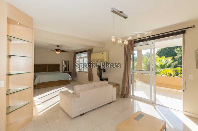 SUITE COM VARANDA - 22