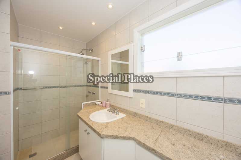 BANHEIRO SUÍTE - 19