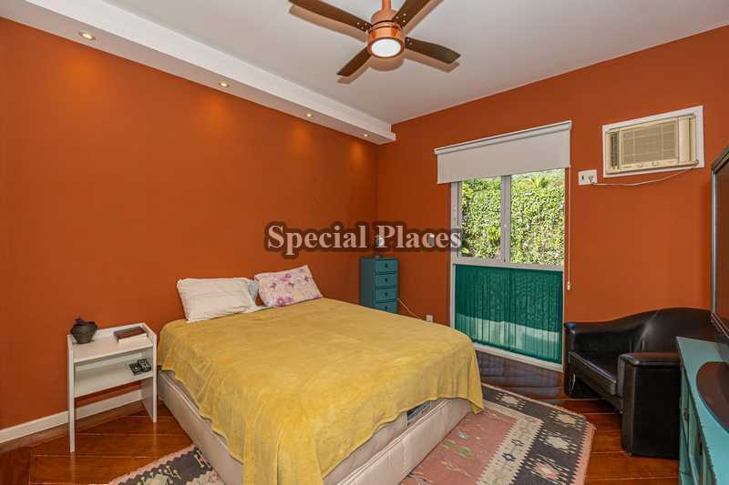 QUARTO - 22