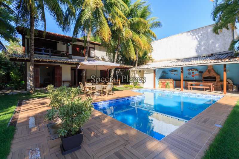 FACHADA / PISCINA/ÁREA GOURMET - 2