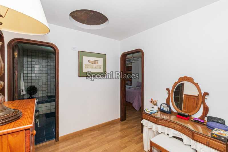 Suite - 27