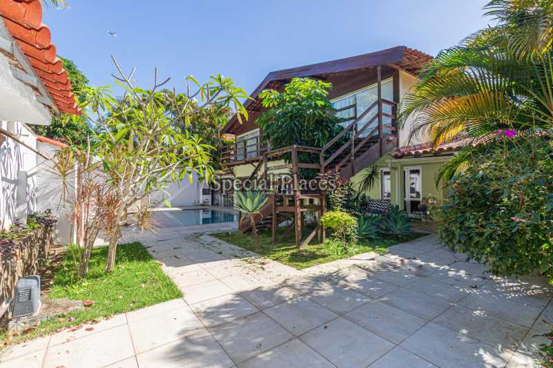 FACHADA  - 2