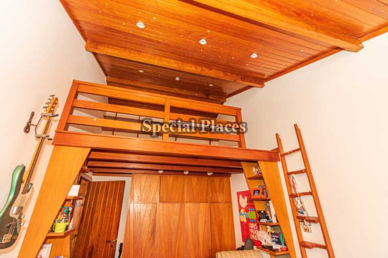 QUARTO - 24