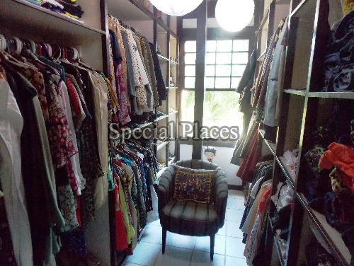 CLOSET - 22