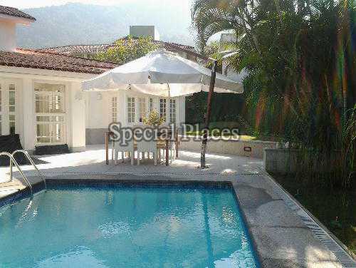PISCINA - 2