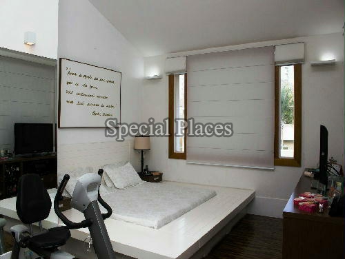 SUITE - 22