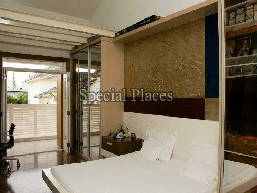 SUITE 2 - 23