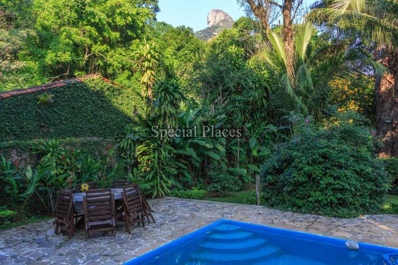 PISCINA COM VISTA  - 3