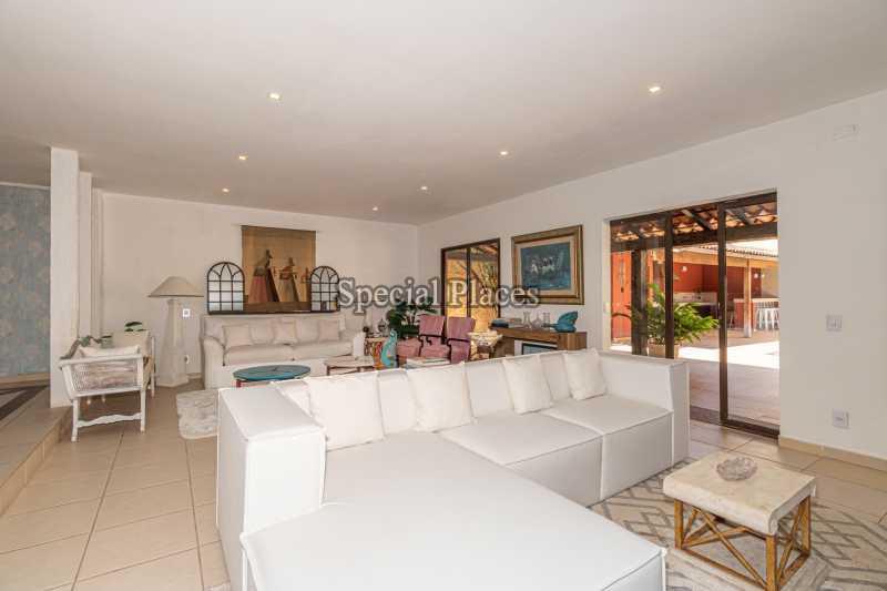 SALA MULTIAMBIENTES - 7