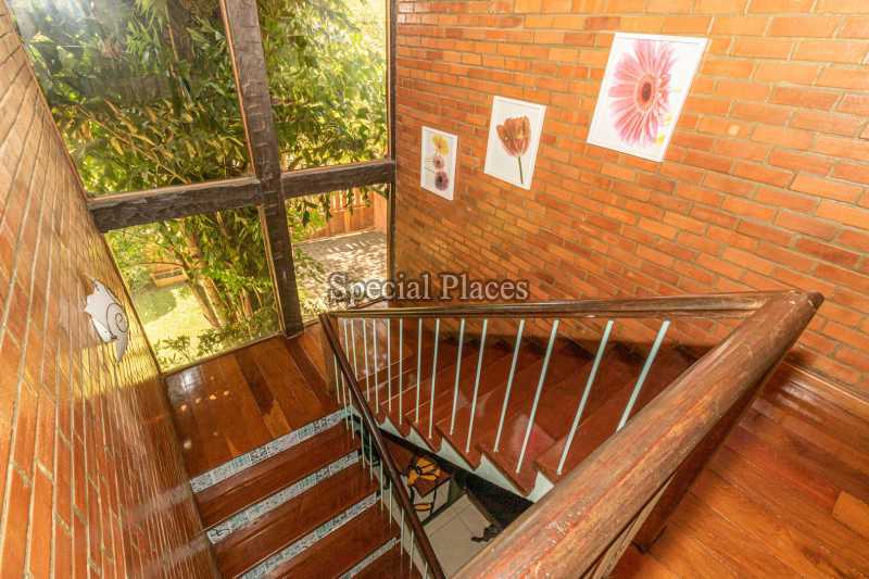 HALL DAS ESCADAS - 26