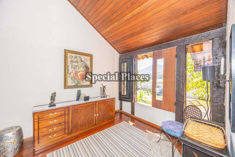 HALL DO SEGUNDO ANDAR - 19