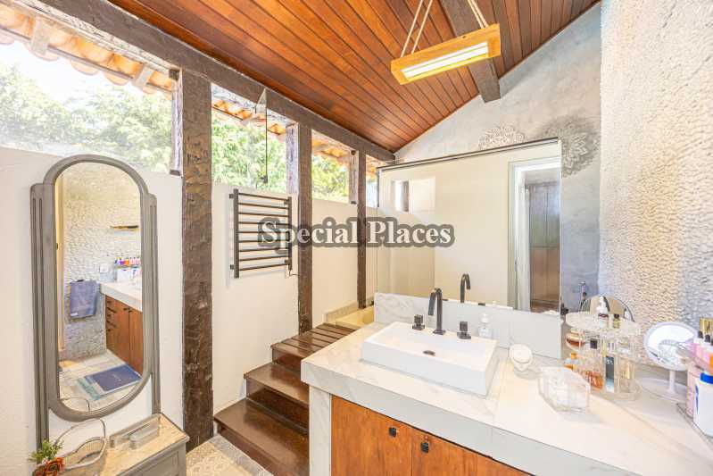 BANHEIRO SUÍTE MASTER - 25