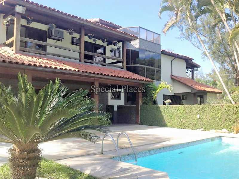 FACHADA - 2