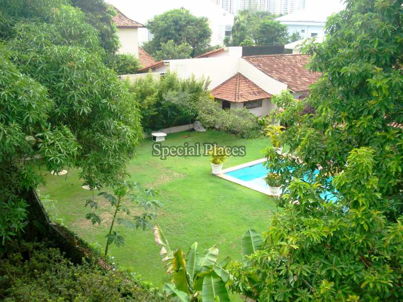 JARDIM - 13