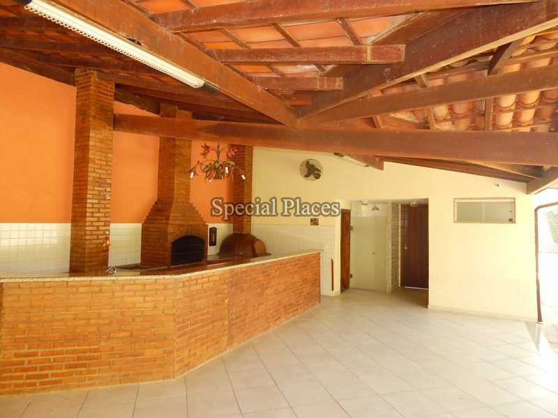 CHURRASQUEIRA / FORNO A LENHA - 14