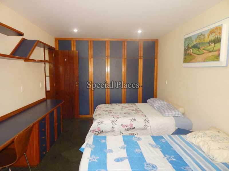 SUITE  - 21